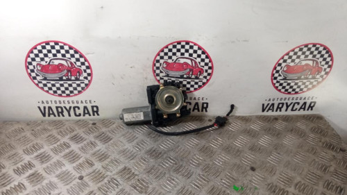  MOTOR ELEVALUNAS DELANTERO IZQUIERDO 