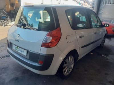 RENAULT SCENIC II (JM)