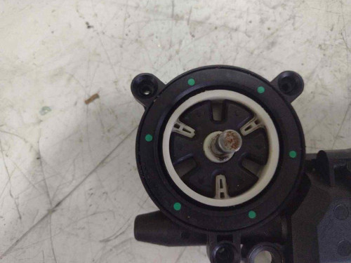 MOTOR ELEVALUNAS DELANTERO DERECHO NISSAN PRIMERA BERLINA (P12) 