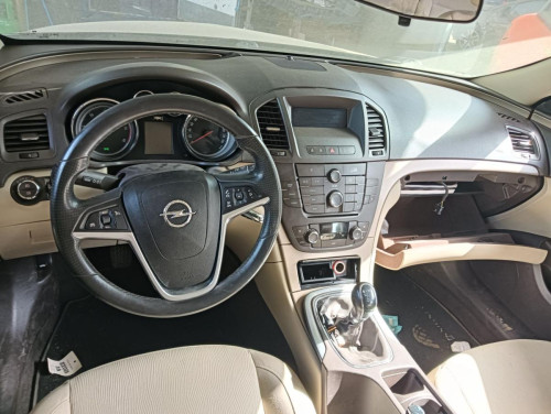 OPEL INSIGNIA BERLINA — автомобиль-донор на запчасти 