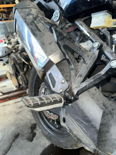 ESTRIBOS LATERALES used