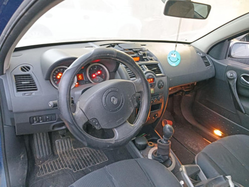 RENAULT MEGANE II BERLINA 3P — автомобиль-донор на запчасти 