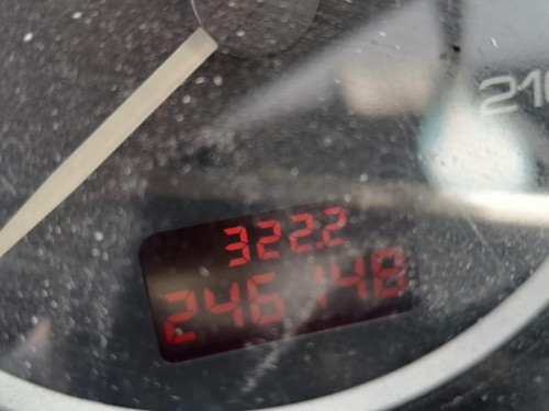 PEUGEOT 307 (S1)(04.2001) — vehículo donante para recambios 