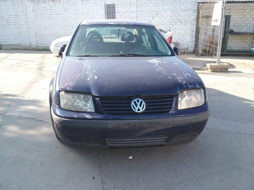  VOLKSWAGEN BORA BERLINA (1J2)(1998) 
