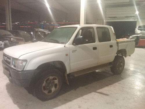 TOYOTA HILUX (KUN) — vehículo donante para recambios 