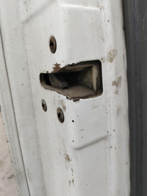 CERRADURA PUERTA DELANTERA IZQUIERDA