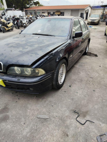 BMW SERIE 5 BERLINA (E39) — vehículo donante para recambios 