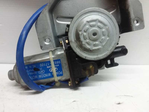 ELEVALUNAS DELANTERO DERECHO Hyundai MATRIX (FC) 