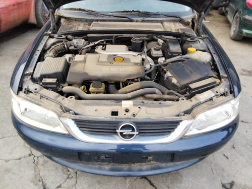  OPEL VECTRA B BERLINA 