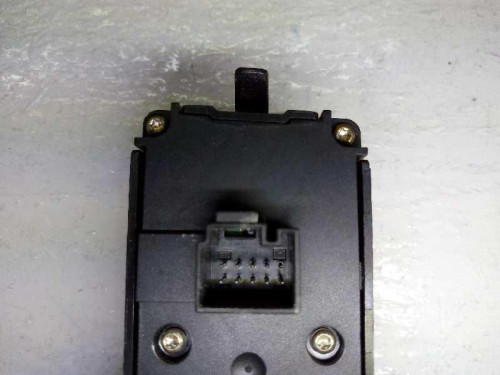 MANDO ELEVALUNAS TRASERO DERECHO MERCEDES-BENZ CLASE ML (BM 163) 