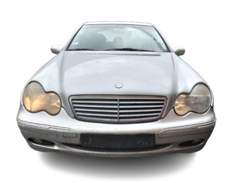 MERCEDES-BENZ CLASE C (BM 203) BERLINA 