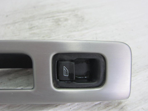  MANDO ELEVALUNAS TRASERO IZQUIERDO Volvo S40 BERLINA 