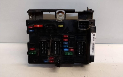 CAJA RELES / FUSIBLES, Peugeot, 307 (S1)(04.2001)