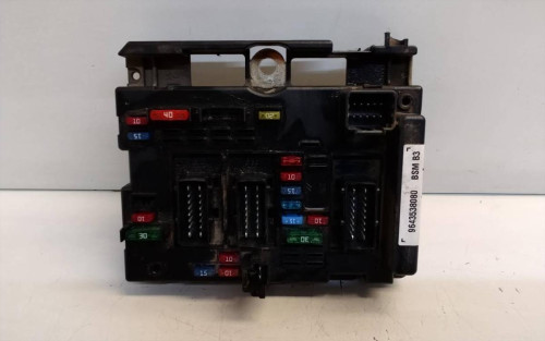 CAJA RELES / FUSIBLES Peugeot 307 (S1)(04.2001) 