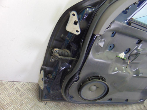 PUERTA DELANTERA DERECHA de segunda mano