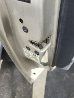 CERRADURA PUERTA DELANTERA IZQUIERDA