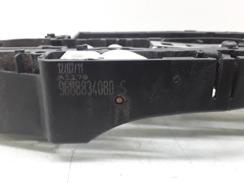 SOPORTE MANETA EXTERIOR DELANTERA DERECHA Citroen DS4 