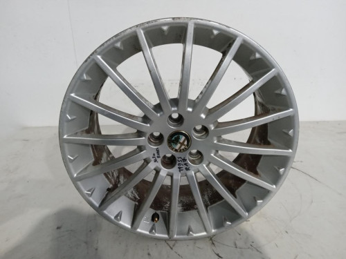  LLANTA ALFA ROMEO 156 
