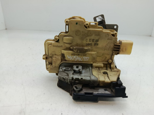 CERRADURA PUERTA DELANTERA DERECHA VOLKSWAGEN PASSAT VARIANT (3C5) 