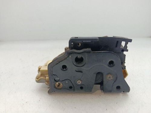 CERRADURA PUERTA DELANTERA DERECHA VOLKSWAGEN PASSAT VARIANT (3C5) 