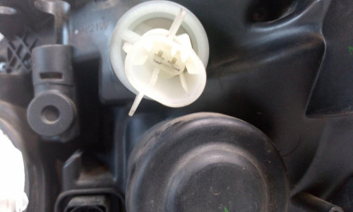 FARO DERECHO SKODA FABIA (5J2) 