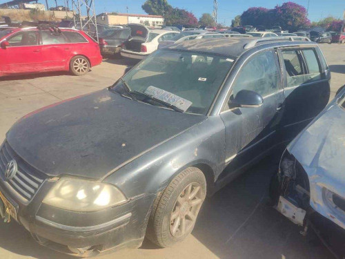  VOLKSWAGEN PASSAT BERLINA (3B3) 