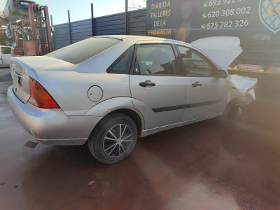 FORD FOCUS BERLINA (CAK)