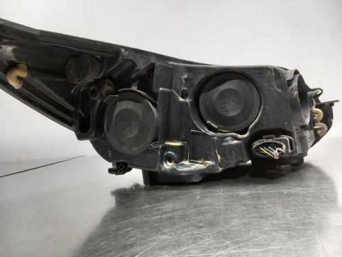  FARO IZQUIERDO FORD FOCUS BERLINA (CB8) 