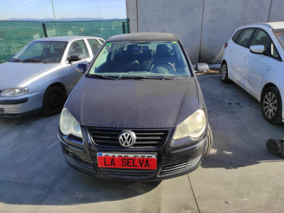 VOLKSWAGEN POLO IV (9N3)