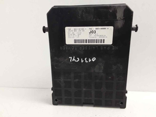 CAJA RELES / FUSIBLES PEUGEOT 307 (S1)(04.2001) 