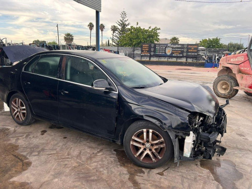 VOLKSWAGEN JETTA V (1K2) — vehículo donante para recambios 