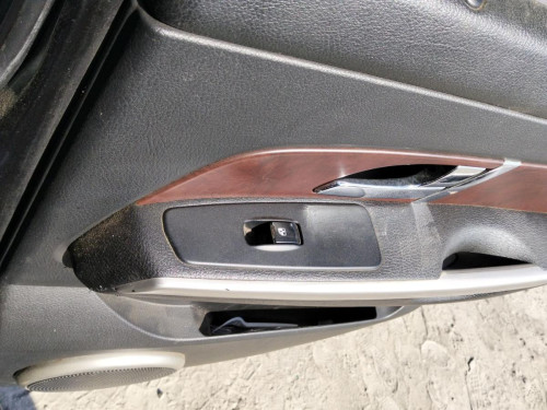 MANDO ELEVALUNAS TRASERO DERECHO SSANGYONG REXTON 