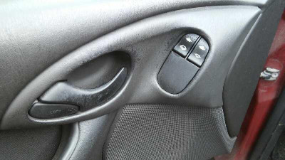 FORD FOCUS BERLINA (CAK)