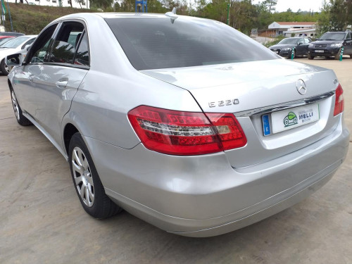  MERCEDES-BENZ CLASE E (BM 212) LIM. 