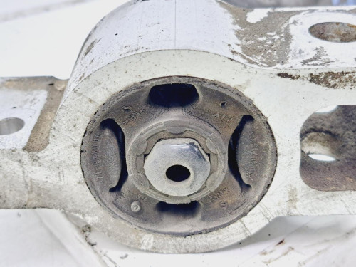 BRAZO SUSPENSION INFERIOR DELANTERO DERECHO Volkswagen GOLF VI (5K1)(10.2008) 