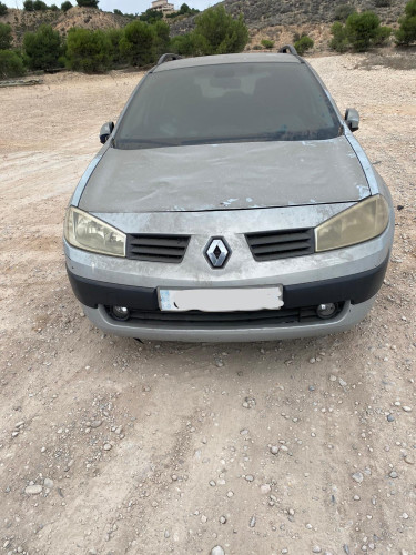 RENAULT MEGANE II GRANDTOUR — автомобиль-донор на запчасти 