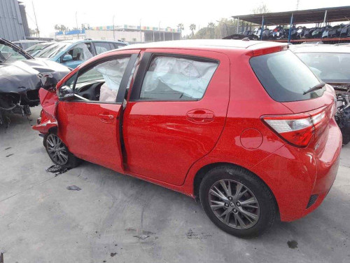 TOYOTA YARIS (XP13) — vehículo donante para recambios 