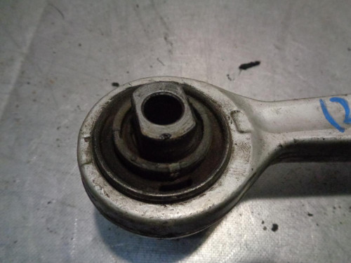 BRAZO SUSPENSION SUPERIOR DELANTERO IZQUIERDO Volkswagen PASSAT BERLINA (3B3) 