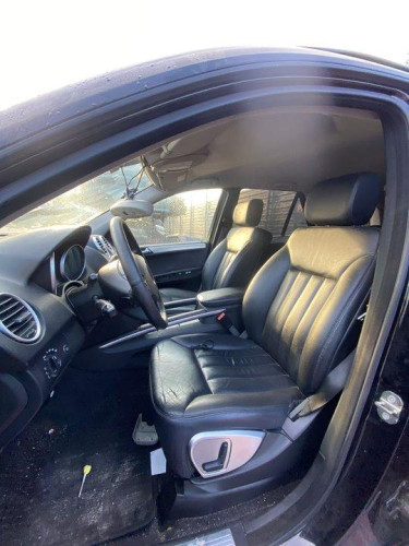  MERCEDES-BENZ CLASE ML (BM 164) 