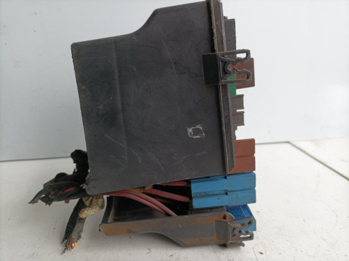  CAJA RELES / FUSIBLES, , 