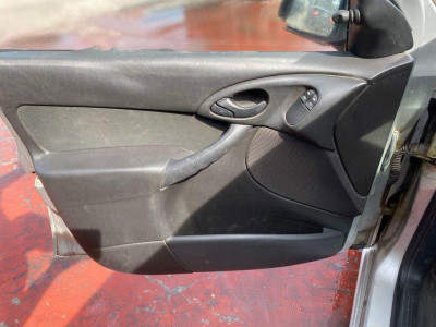 FORD FOCUS BERLINA (CAK)