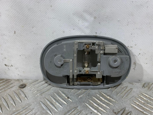 LUZ INTERIOR 