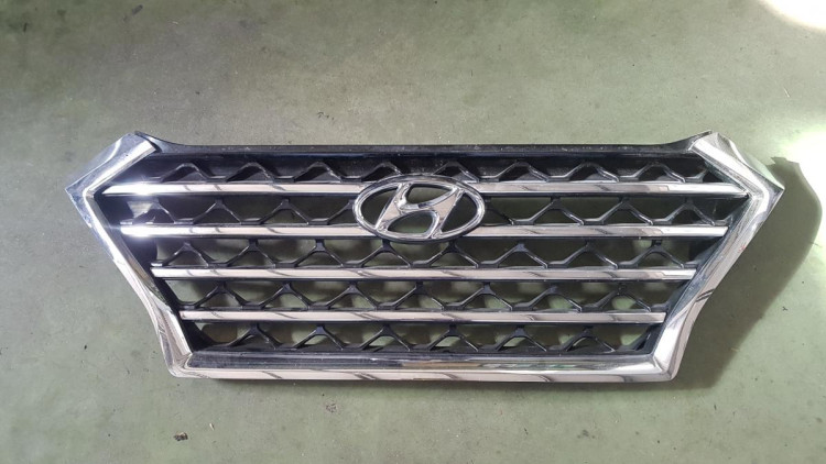 REJILLA DELANTERA Hyundai Tucson (TL)(2014->)