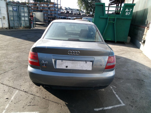  AUDI A4 BERLINA (B5) 