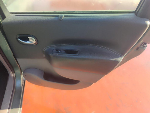 RENAULT SCENIC II (JM) — vehículo donante para recambios 
