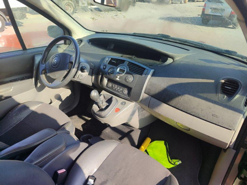 RENAULT SCENIC II (JM) — vehículo donante para recambios 