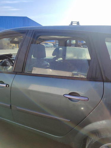 RENAULT SCENIC II (JM) — vehículo donante para recambios 