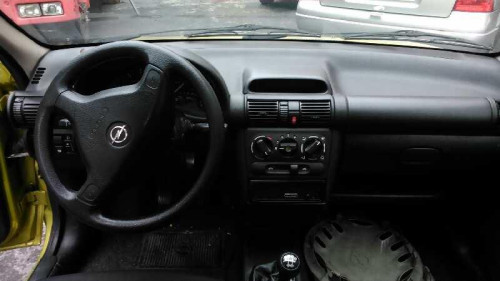  OPEL CORSA B 