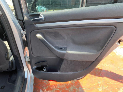  VOLKSWAGEN GOLF V (1K1)(10.2003) 