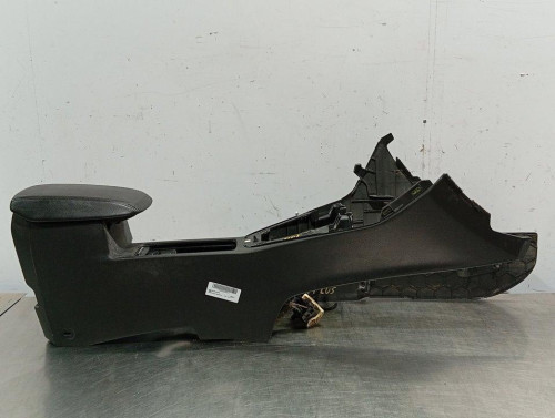  APOYABRAZOS CENTRAL FORD FOCUS SPORTBREAK (CEW) 